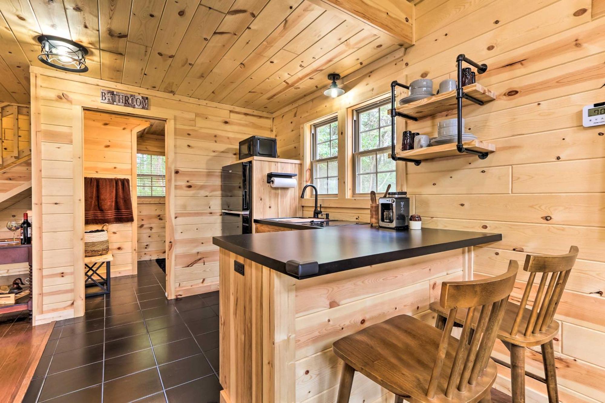 Idyllic Cabin In The Heart Of Hocking Hills Rockbridge Exterior photo